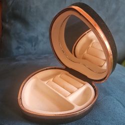 Small Velvet Heart Jewelry Box Dark Green