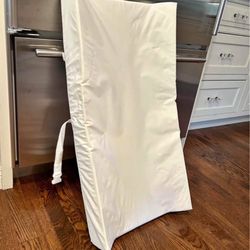 Changing Pad With Clip