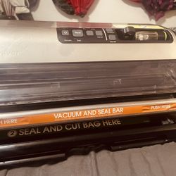 Black/Stainless Steel Vacuum Sealer System
