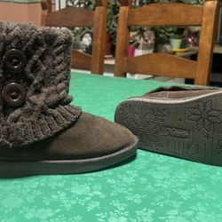 Womens Essentials by Muk Luks Laurel Boot Brown