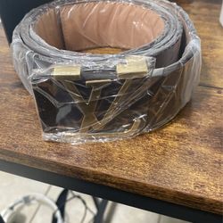 Louis Vuitton Belt $300, 48in