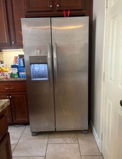 frigidaire refrigerator