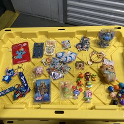 Small accessories, keychains, pins, etc.