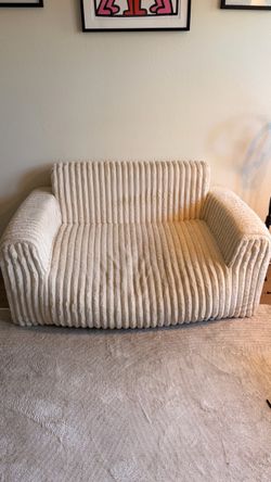 FLOOR SOFA - MOVING ASAP