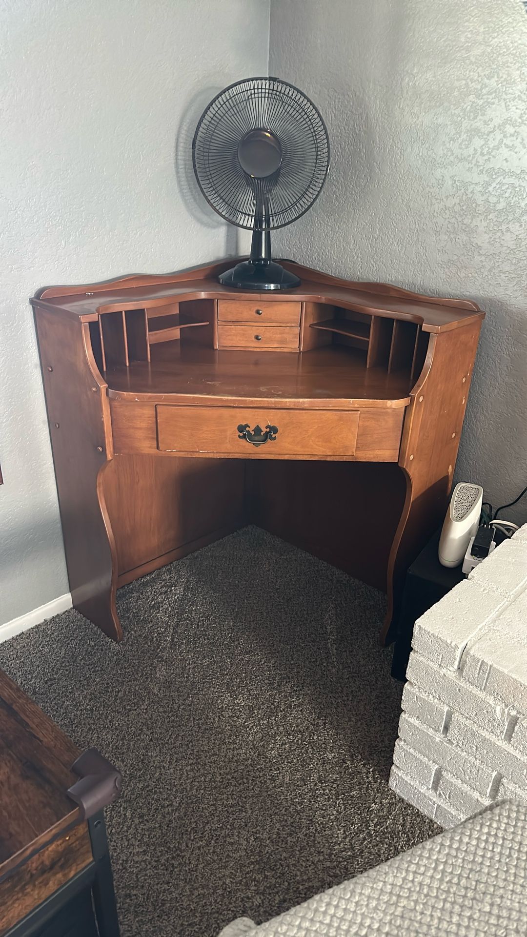 Corner Desk