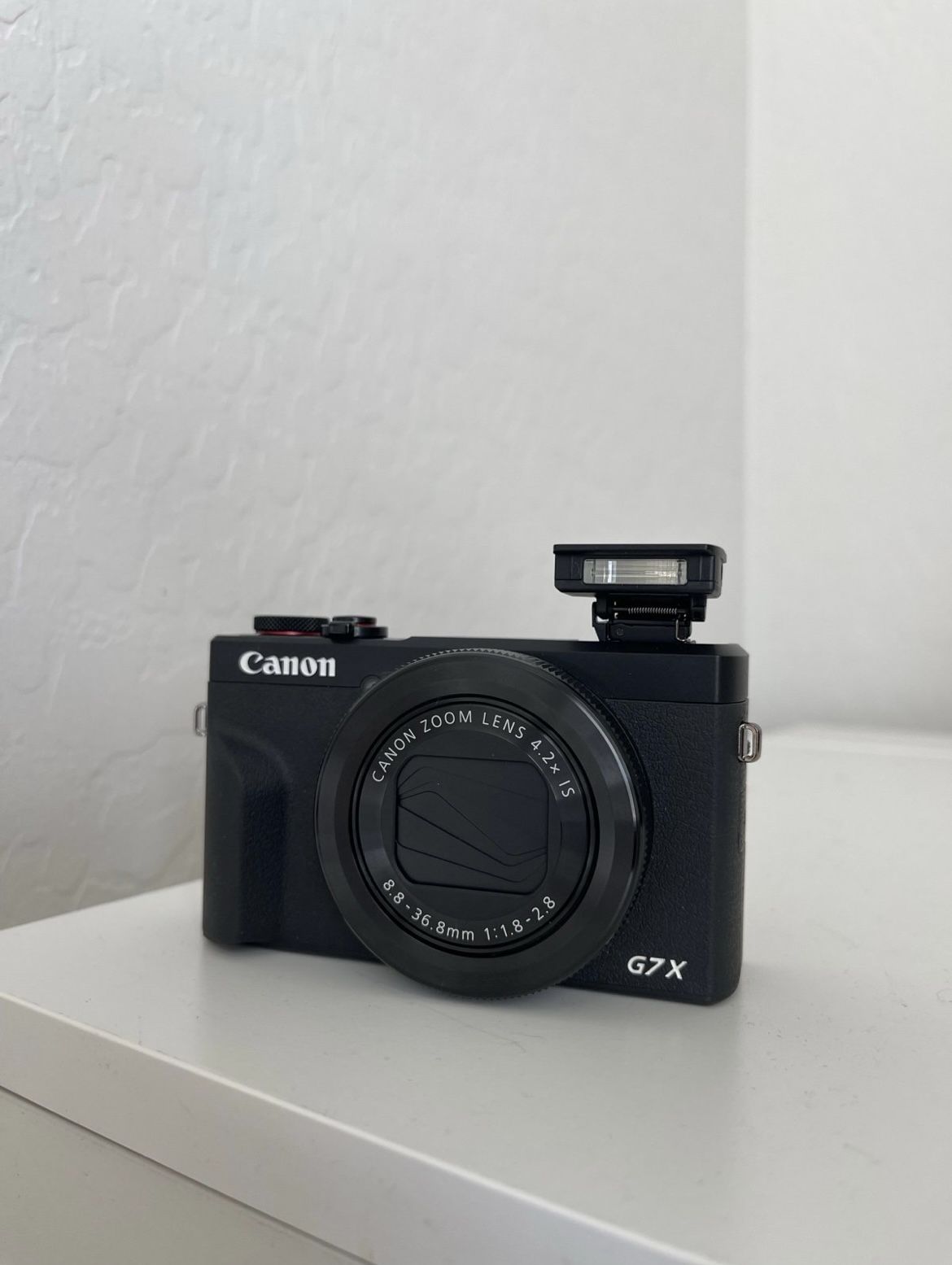 Canon G7X Mark III