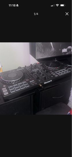 Numark turn table/ DJ board