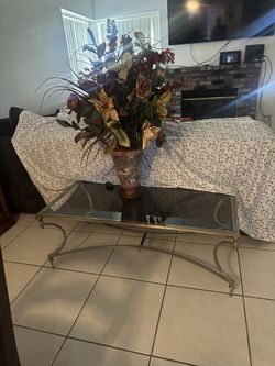 Mesa Y Florero