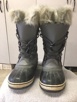 Girls Sorel boots