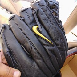 Nike Baseball Glove