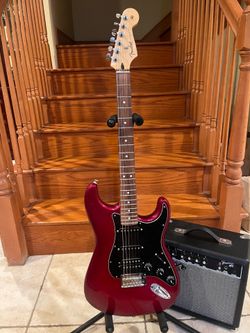 Fender MIM LTD Edition Stratocaster (Mint) w/ Fender Amp