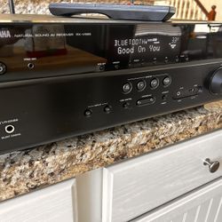 Yamaha RX-V585 7.2-Ch Home Theater HDMI Receiver, 80W x 7, Bluetooth, Apple Airplay, Dolby Atmos, Remote Control – Like NEW!