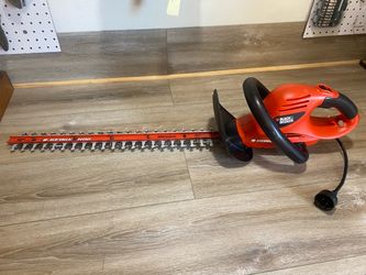 Black+Decker Hedge Hog 24” Trimmer