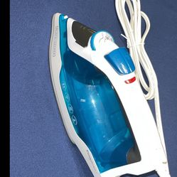 $35 Iron Black & Decker 