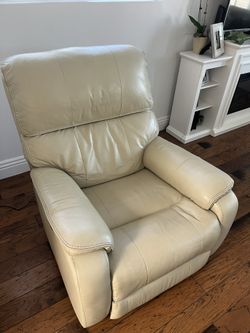 Recliners 2 Of Them