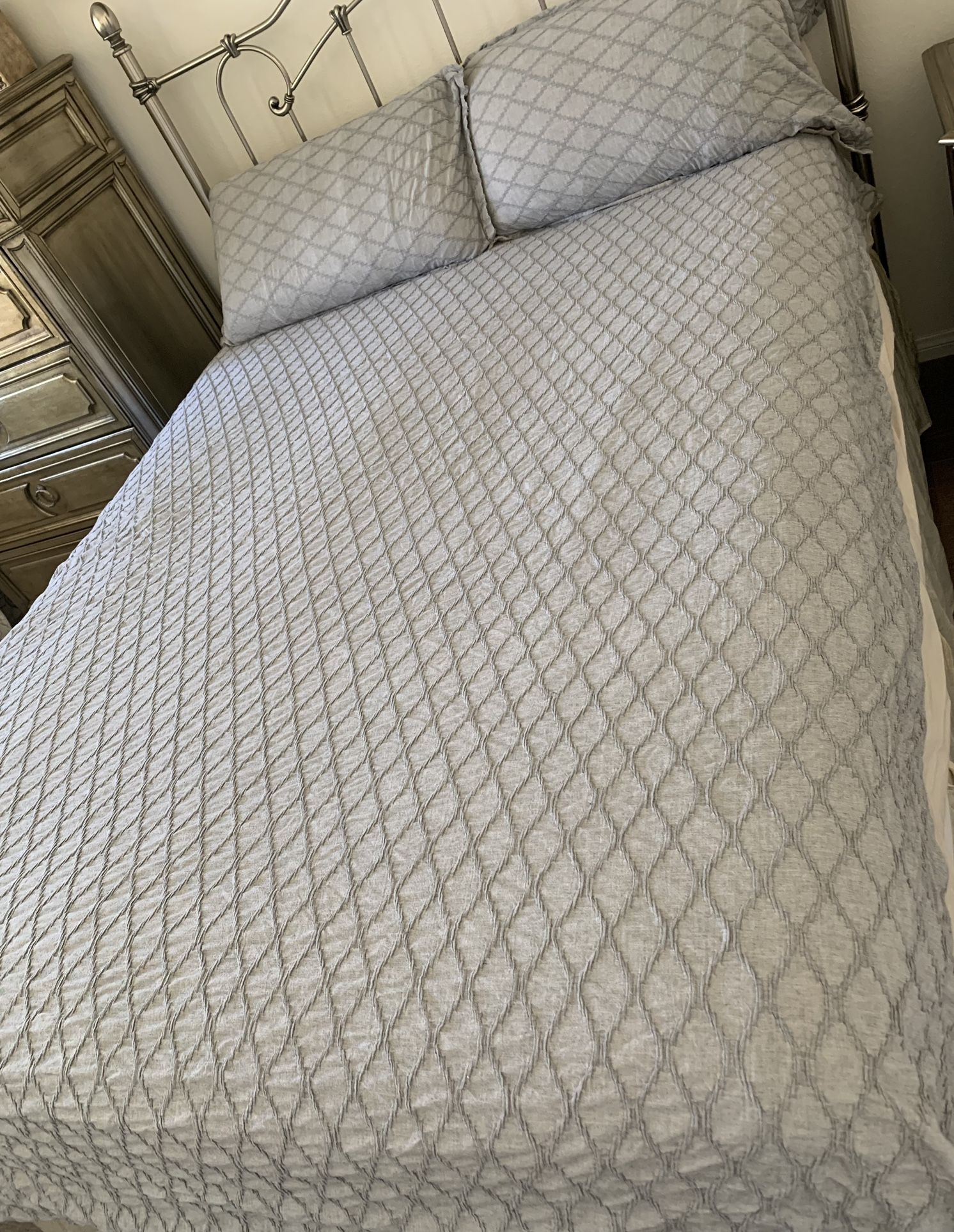 Queen Duvet Cover And 2 Pillows Cover 