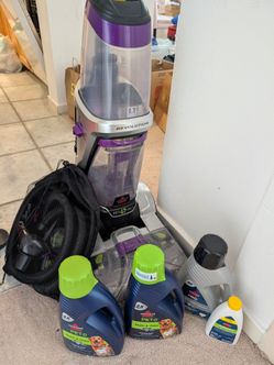 Bissell Pet Pro Carpet Cleaner With Attachments and Soap Solutions