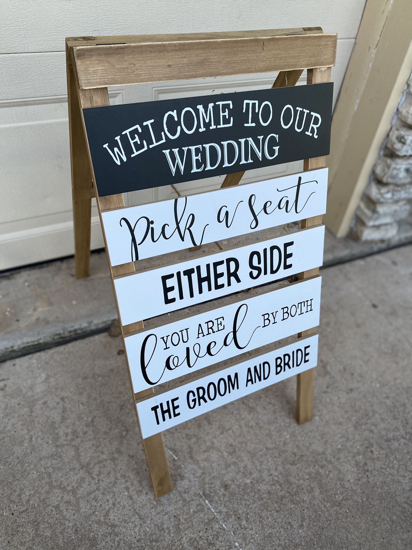 Seating Sign  - Wooden Easel