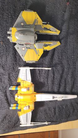 STAR WARS Starfighter & The Rise of Skywalker Poe Dameron’s X-Wing Fighter

