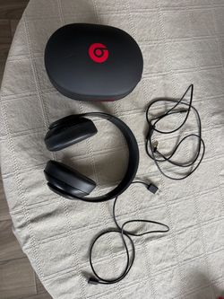Beats Studio 3 headphones