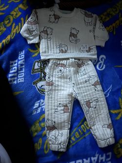 Winnie The Pooh  Disney Outfit 