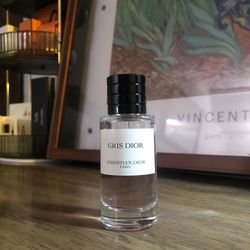 Gris Dior by Dior 