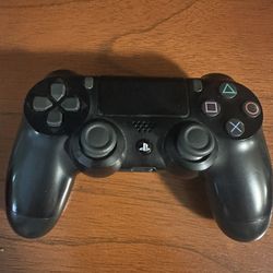 PS4 Controller 