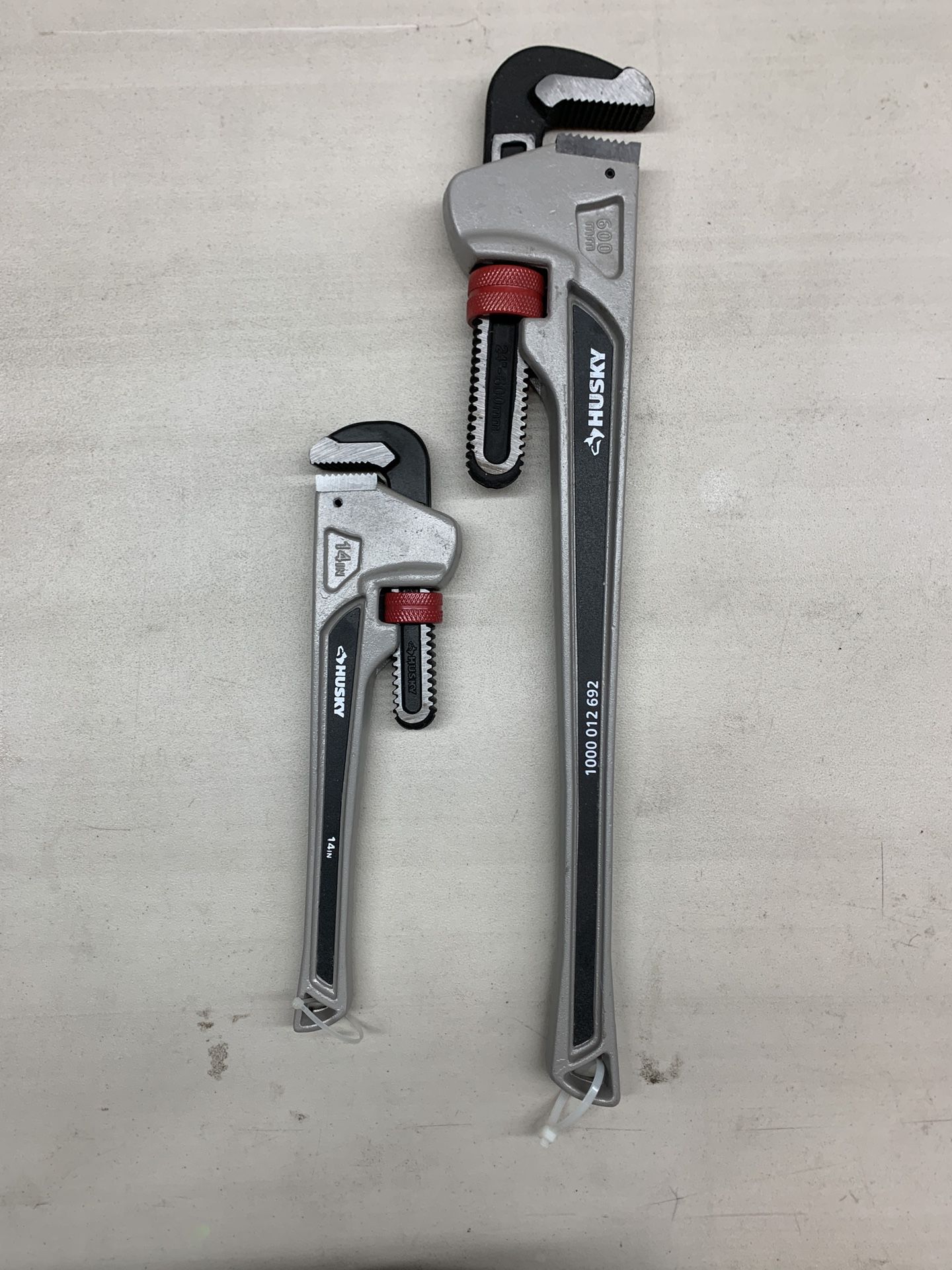 14 in. And 24 in Aluminum Pipe Wrench