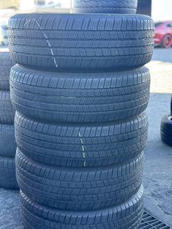 SET OF TIRE 235 60 18 MICHELIN 85% LIFE