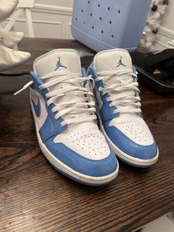Air Jordan 1 Low UNC Blue – Men’s Size 11