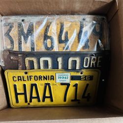 Vintage license plates 