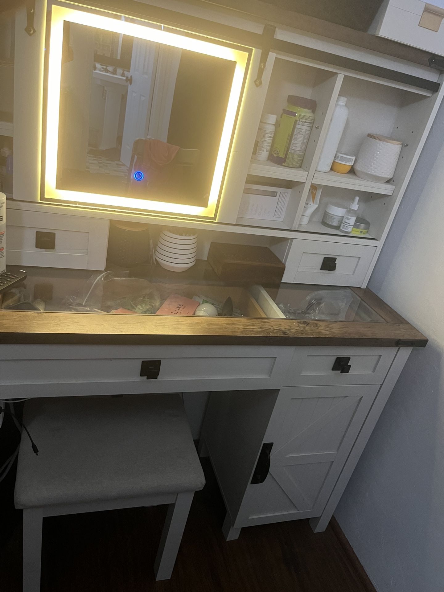 Farmhouse Makeup Vanity