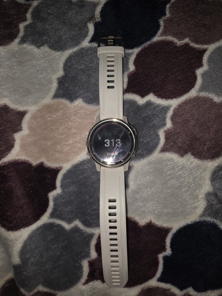 Garmin fenix 6s Pro Solar, Multisport GPS Watch with Solar Charging Capabilities