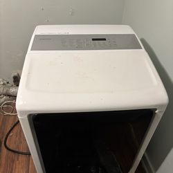 Wash Machine And Dryer 