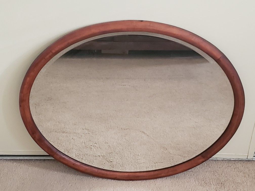 Beautiful Antique Wood Oval Mirror 32 x 26