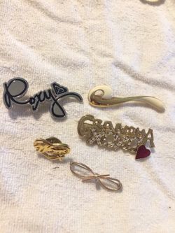 Lots of brooch