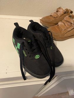 Minecraft heelys missing wheel youth Sz 14