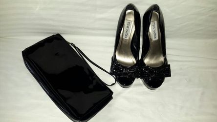 Size 6 Steve Madden open toe w\ a bow.....Cute Honey! With the Free purse!