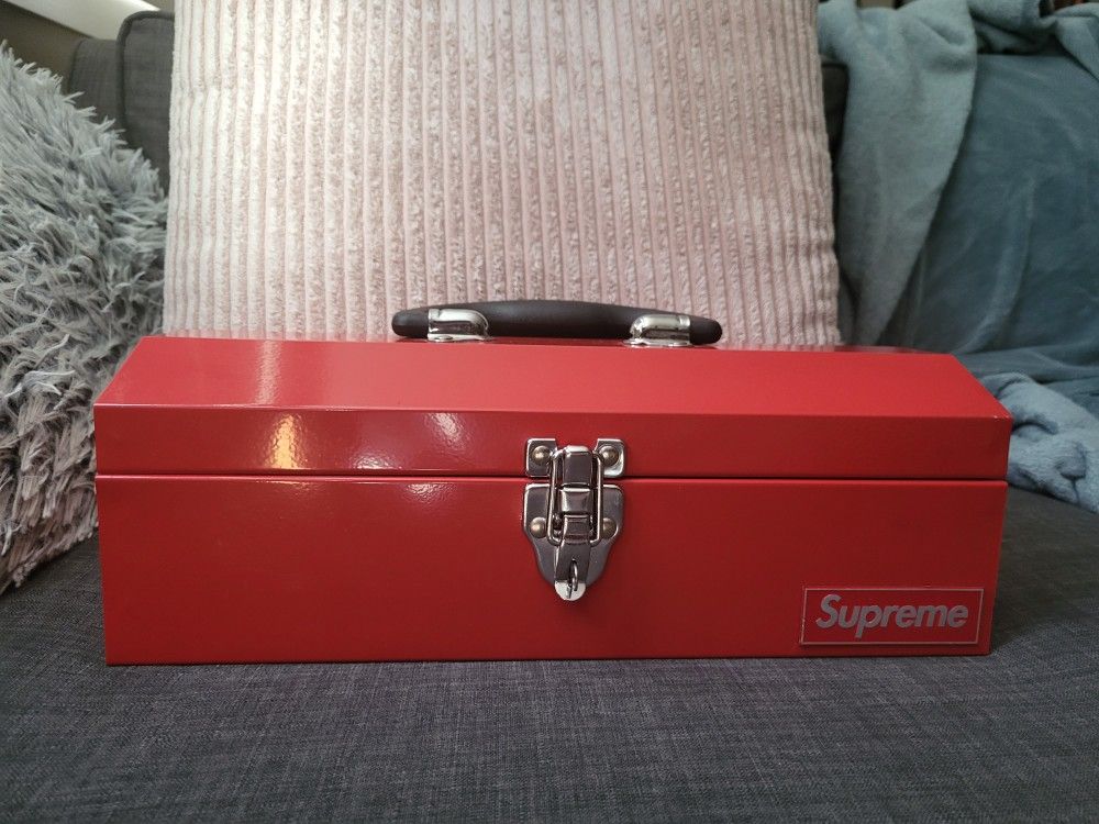 Supreme Tool Box for Sale in Seattle, WA - OfferUp