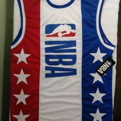 Official NBA Tee Adult Size M
BRAND NEW