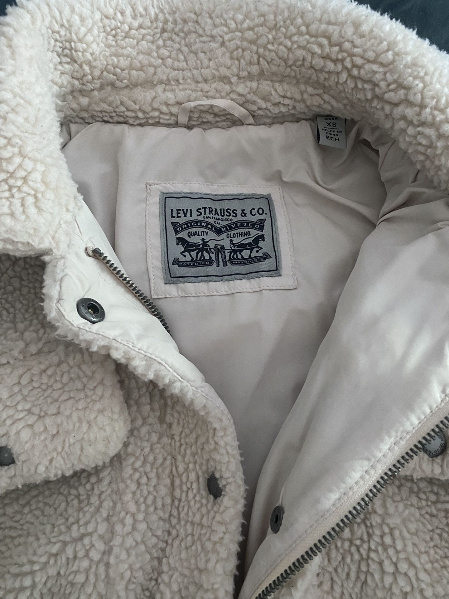 Levi’s XS Sherpa- Women’s Coat