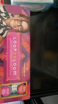 Loopdeloom spinning loom makes weaving simple
