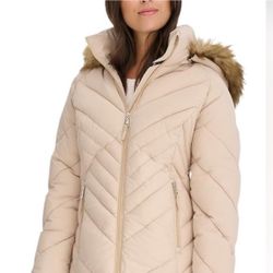 Tommy Hilfiger Puffer Jacket Faux Fur Hood  
