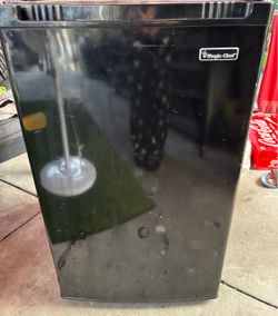 Magic Chef Black Mini Fridge