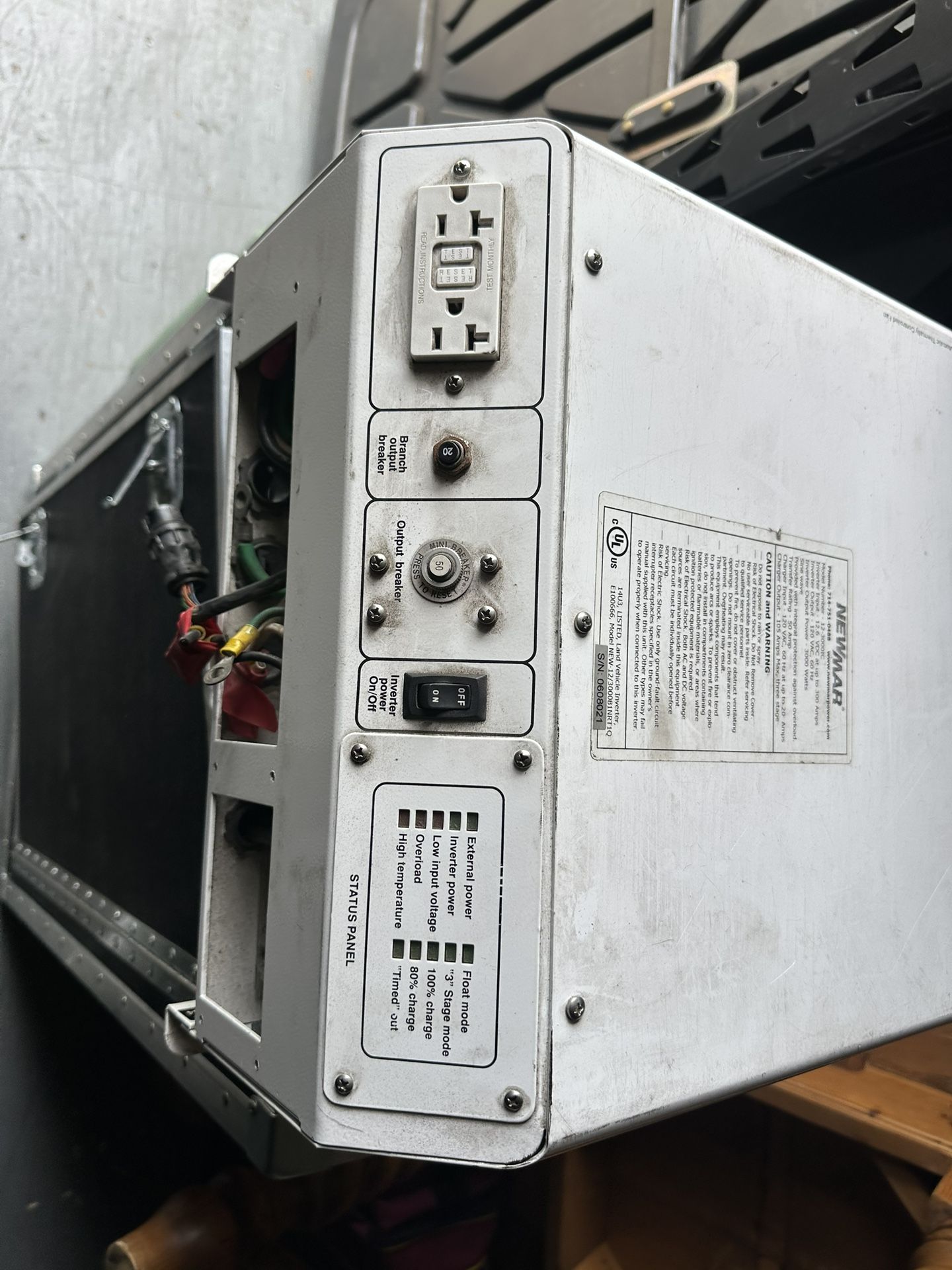 Newmar Inverter Charger Untested