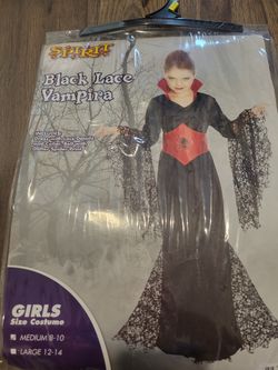 Vampire Costume Girl / Niña