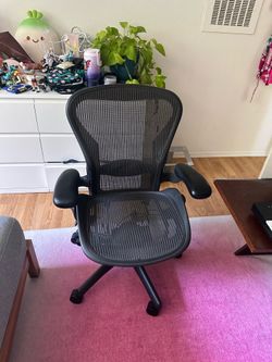 Herman Miller Aeron Chair