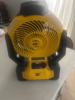 DeWalt fan