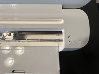 Cricut Portable Trimmer for Sale in Easley, SC - OfferUp