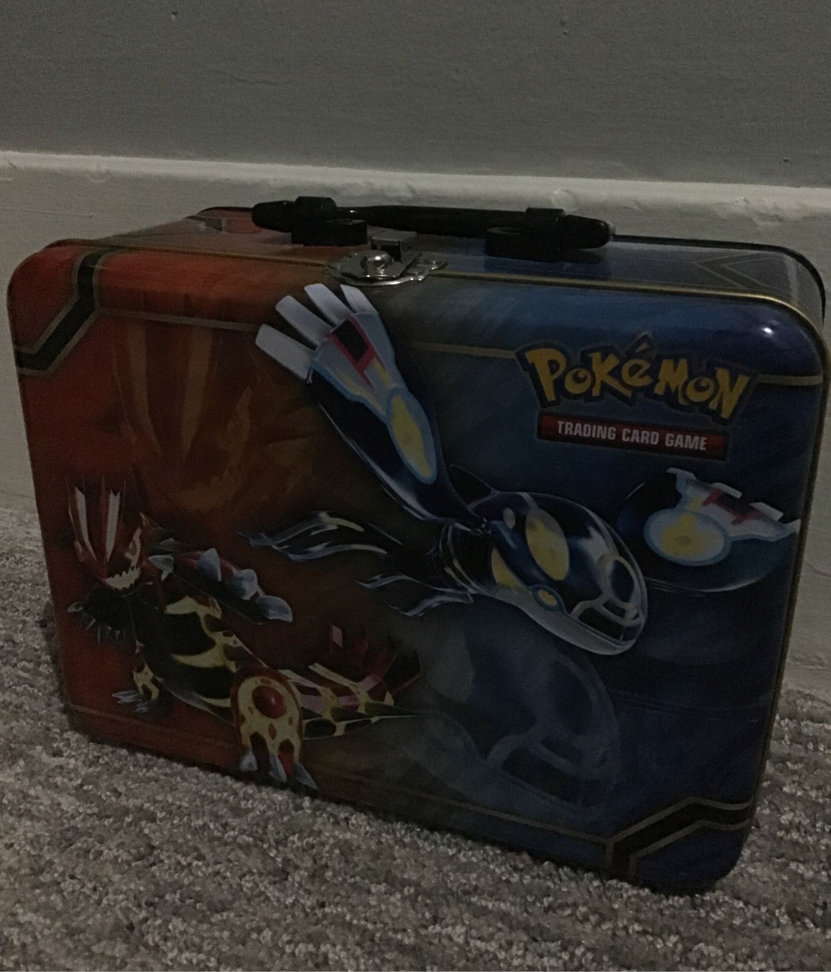Pokémon tin